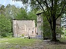 Zechenhaus mit Nebengebäude einschließlich des Tagebaurestlochs der ehemaligen Kohlegrube