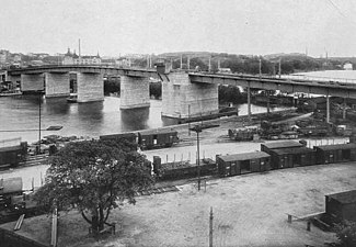 Nya Liljeholmsbron 1928 med Liljeholmens järnvägsstation i förgrunden