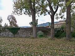 Le pont médiéval sur l’Encrême.