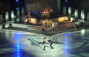 Jamie Salé and David Pelletier perform at the ice show