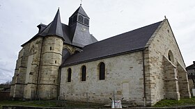 Une vue de l'église depuis le nord-est.