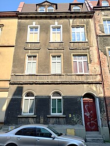 View of the facade from the street