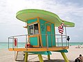 Cabine de secouriste sur la plage.