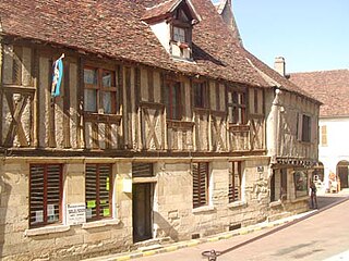 Maisons à colombages dans la rue de l'Étape.