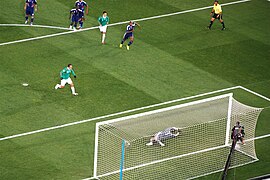 Pénalty de Blanco face à Lloris lors du 1er tour de la Coupe du monde 2010.