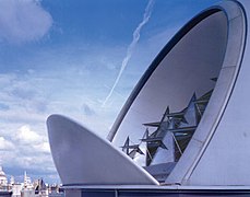 British Library of Political and Economic Science en Londres por Norman Foster, 2000.