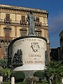 Il monumento al Cardinale Dusmet, in piazza San Francesco d'Assisi