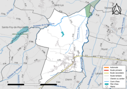 Carte en couleur présentant le réseau hydrographique de la commune