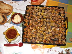 Escargots à la provençale et aïoli