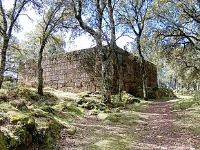 Castelo de Faria (monumento nacional)