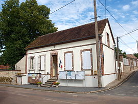 The town hall in Compigny