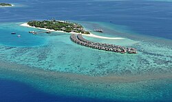 Aerial shot of Maamigili Island