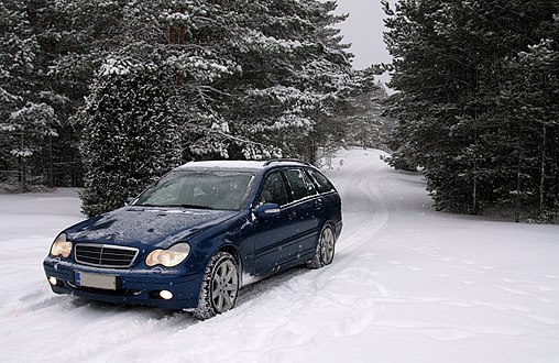 Vehicle in cold, dry, powder snow, which offers comparatively better traction than moist snow.