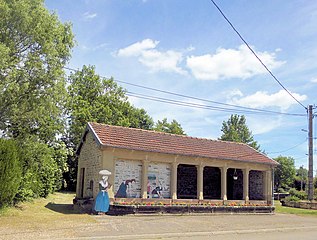 Le lavoir sur la Grande rue