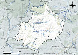 Carte en couleur présentant le réseau hydrographique de la commune