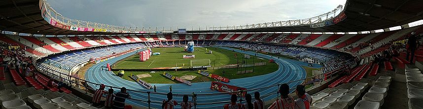 Panorámica interior del estadio Metropolitano Roberto Meléndez.