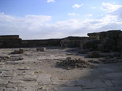 Vue de la grande cour du temple funéraire