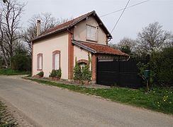 Ancienne gare du Gué-de-Longroi.