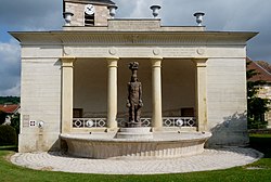 Fontaine-lavoir à Mauvages