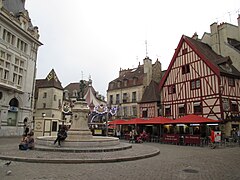 Place François-Rude (ou place du Bareuzai)