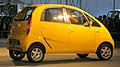 Жёлтый Tata Nano