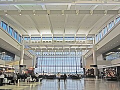 Terminal E em Aeroporto Intercontinental George Bush em Houston.