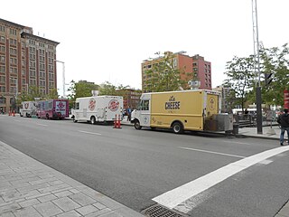 Food trucks in Montreal