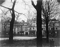 La rue et le square Scipion en 1924. Photo d'Eugène Atget.