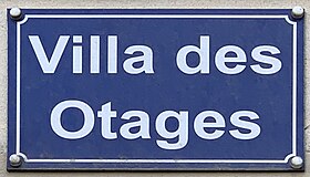 Voir la plaque.