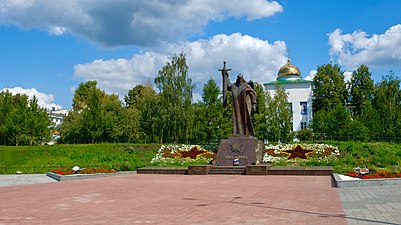 Памятник уральцам, ковавшим Победу