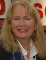 Diane Ladd dans le rôle de Nell O'Brien.