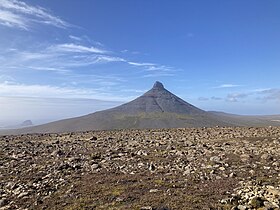 Vue du Pouce depuis l'ouest.