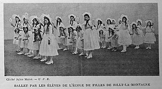 Fête de l'école de filles avant la Grande guerre.