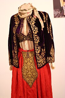 Traditional Albanian clothing