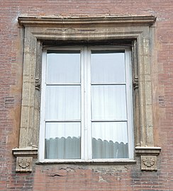 ventana del primer piso