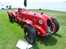 La Blower rouge « Monoposto » exposé lors d'un concours d'élégance.