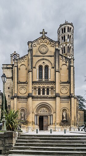 Façade (XIXe) de la cathédrale