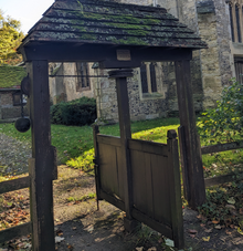 Counterbalanced Tapsel gate at Weston Turville Bucks