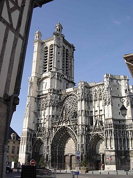 A catedral de Troyes