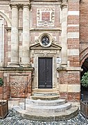 Assézat: access door to the merchant's office.