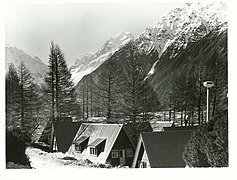 A-frame chalets, 1977.