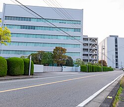 上中町の企業（日亜化学工業）