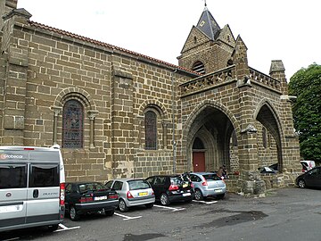 Façade sud et son porche.