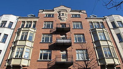 Storgatan10, Örebro, flankerad av Storgatan 8 & 12, byggda 1910-11