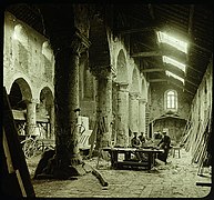 1905 : atelier de menuiserie.