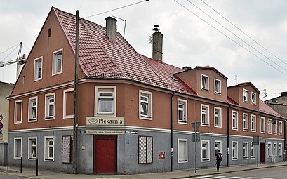 View of the corner house at 60 Sienkiewicza