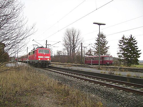 Bf Dombühl mit 111 und VT795