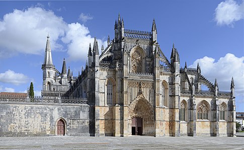 Batalha Monastery, by Alvesgaspar