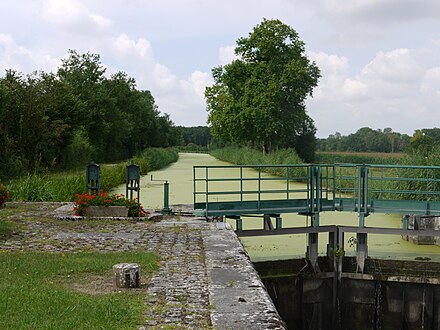 Le canal d'Orléans.