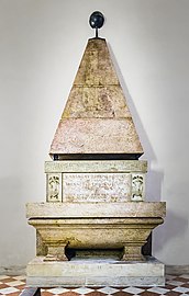 Monument to Lavinia Thiene by Giulio Romano